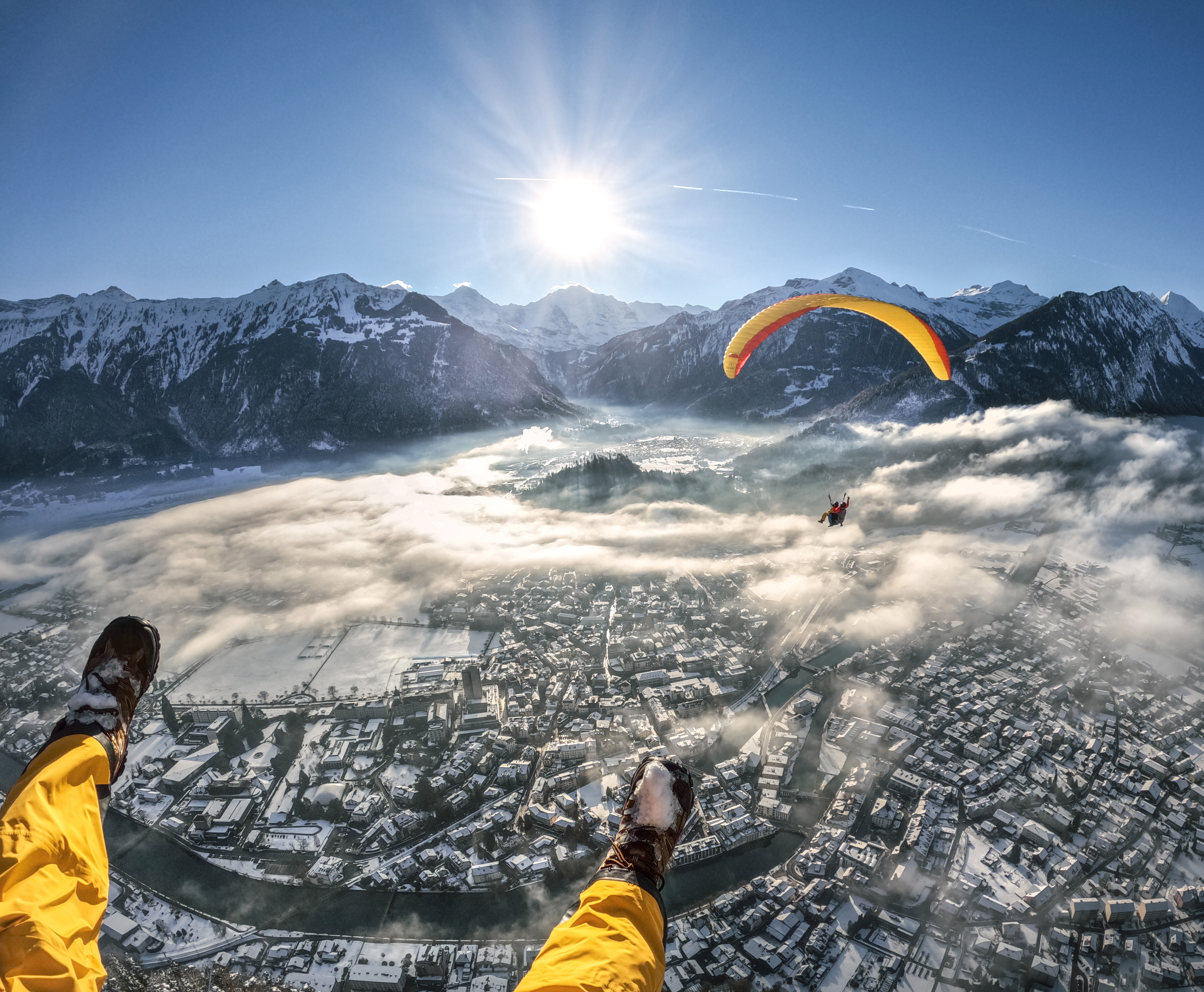 Paragliding Interlaken "Big Blue" Winter, view 3